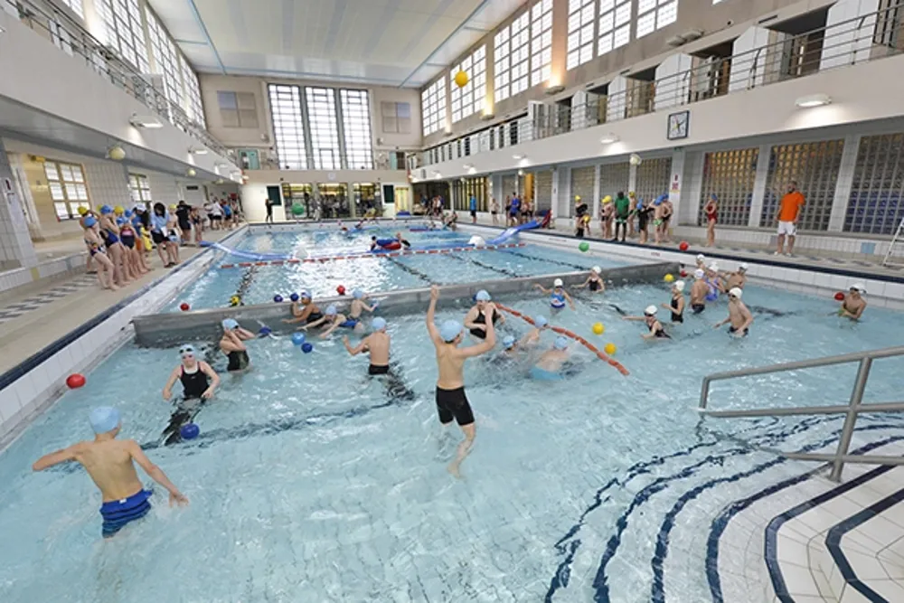 famille-Piscine du Luxembourg